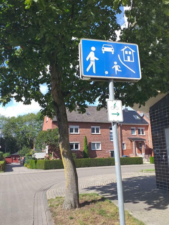Dat Sottje Huus Wilhelmshaven Exterior foto